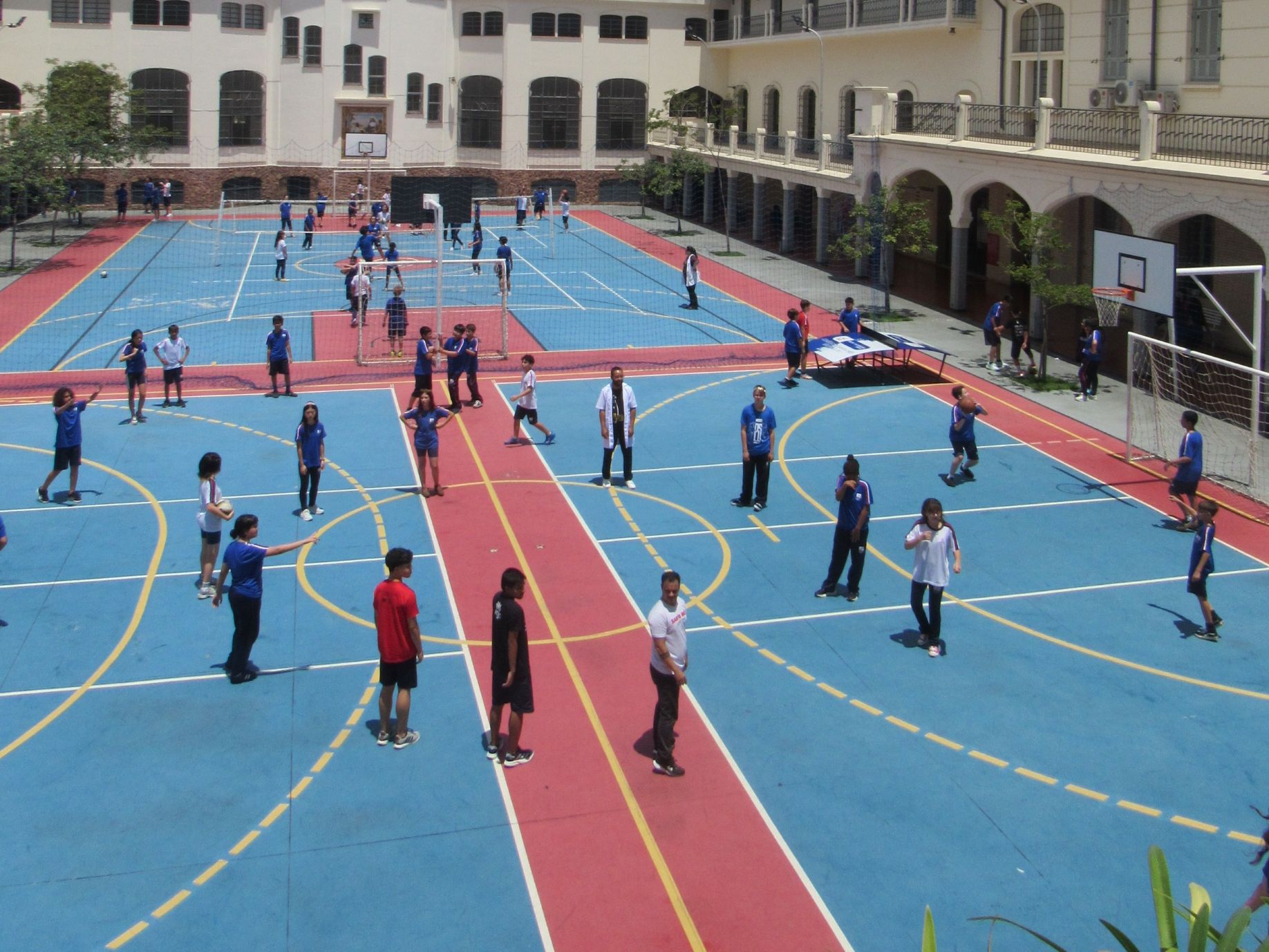 Jovens do Ensino Fundamental Anos Finais e Médio celebram a chegada do Carnaval